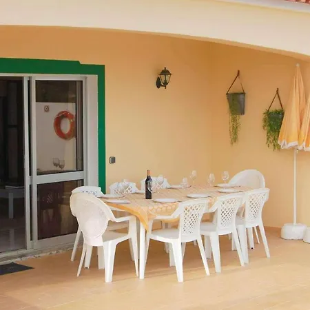 Villa Medronho Tinoco *